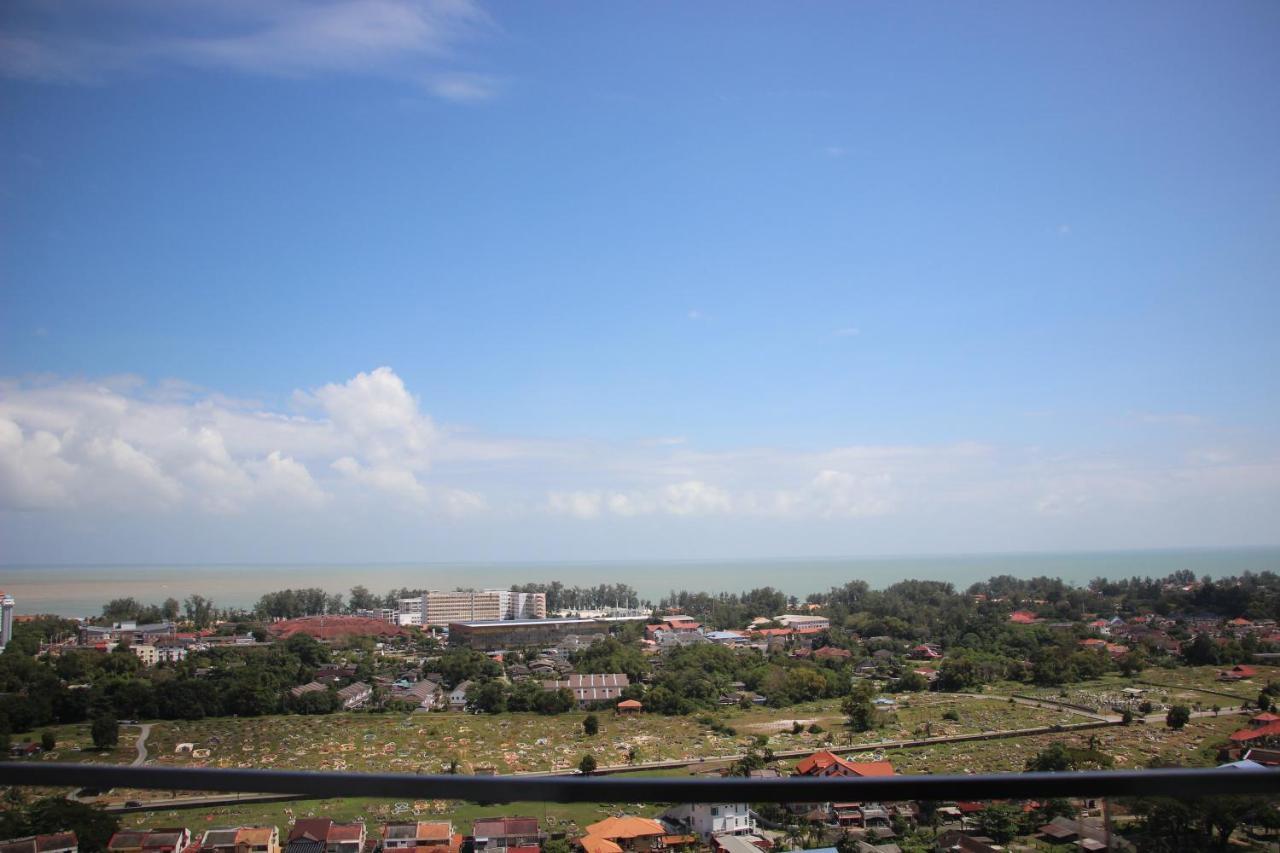 Sunny Seaview@Icon Residence Kuala Terengganu Exterior photo