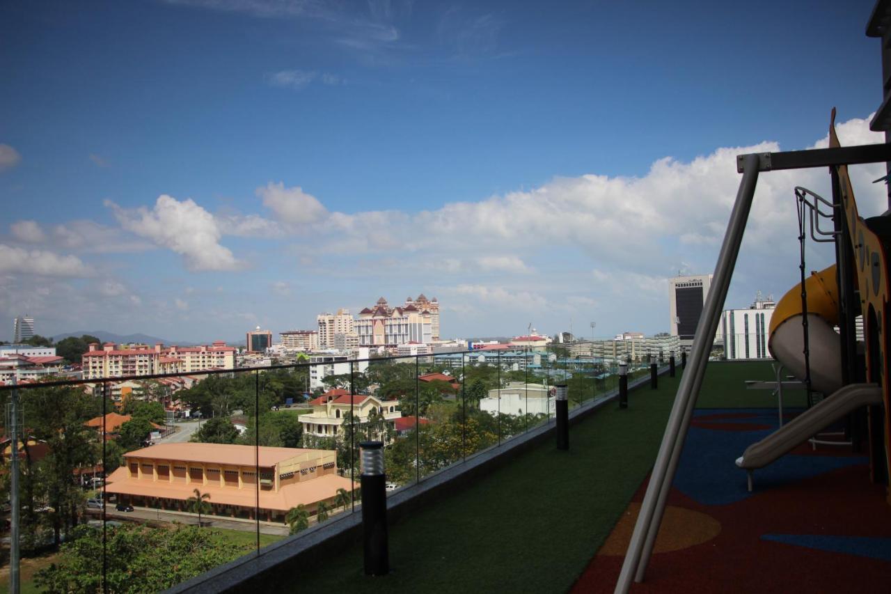 Sunny Seaview@Icon Residence Kuala Terengganu Exterior photo